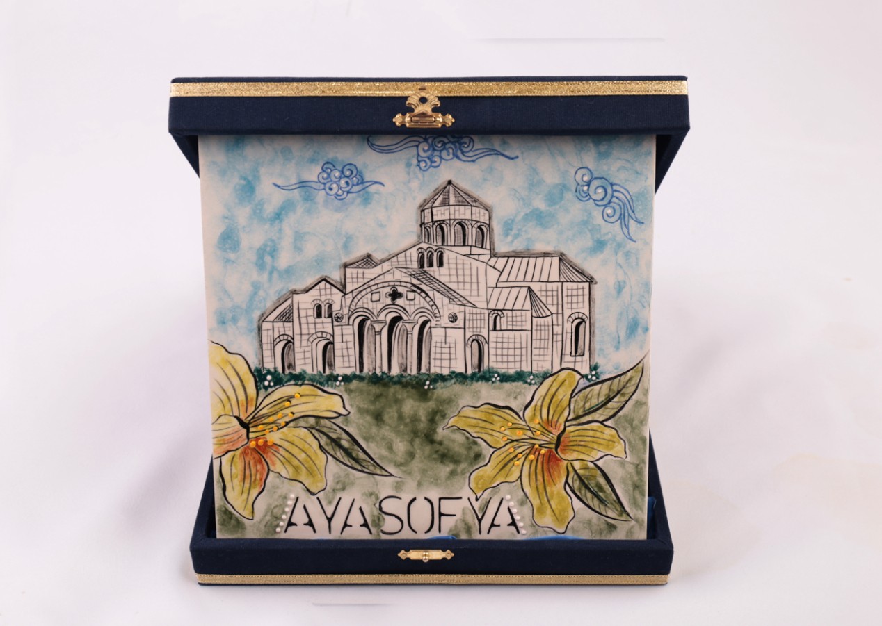 Trabzon Meslek Yüksek Okulu - Seramik Karo